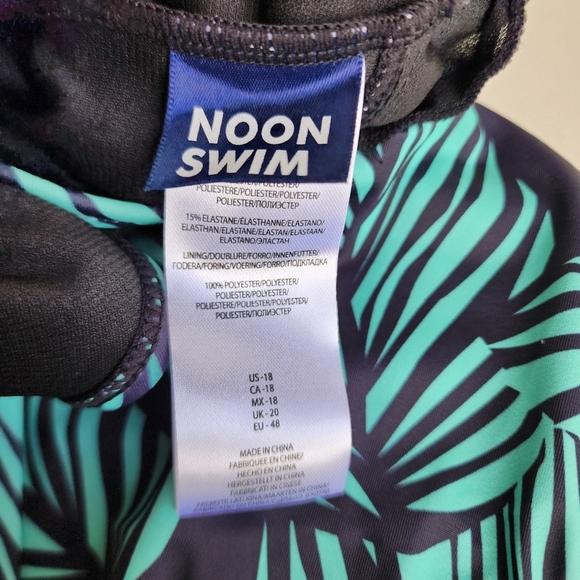 $60 NWT NOON SWIM Women's Halter 1 Piece Swimming Suit Green Leaf V- NECK Sz 18 - Picture 11 of 13